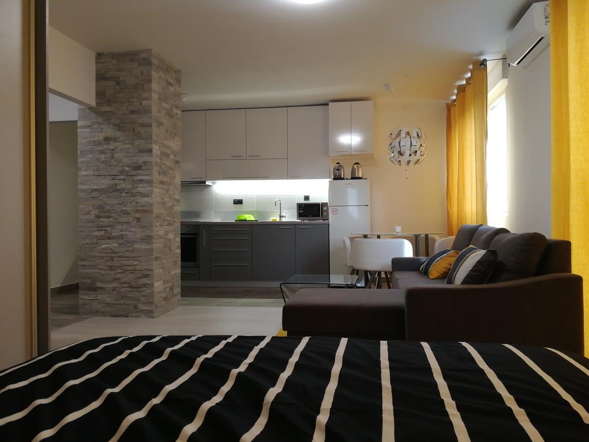 Apartment Oasis Banovo Brdo-Ada Ciganlija Beograd Eksteriør bilde