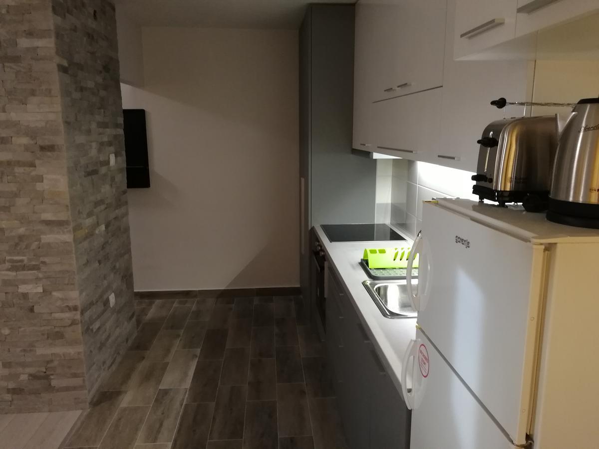 Apartment Oasis Banovo Brdo-Ada Ciganlija Beograd Eksteriør bilde